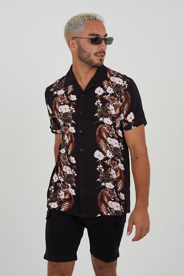 Short Sleeved Shirt Revere Collar