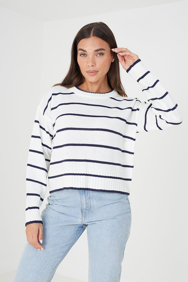 Fine Stripe/ Tiing Crew Neck Jumper