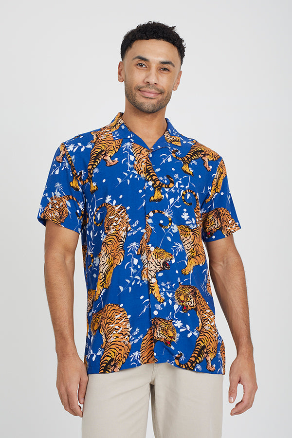 Short Sleeved Shirt Revere Collar