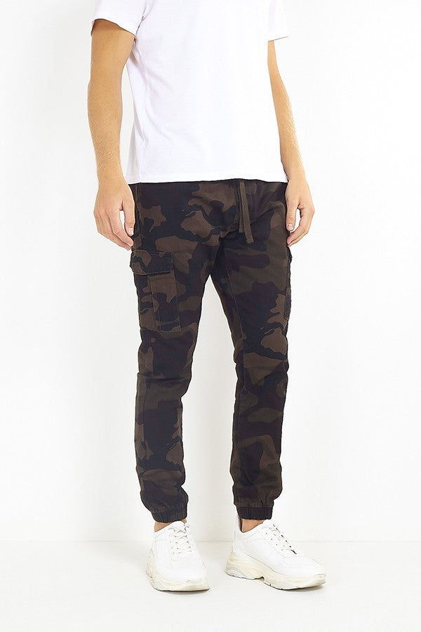 Utility Pocket Detail Camouflage Print Cargo Pants