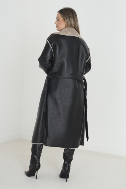 Trench Coat With Button Closure