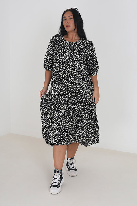Black/White Plus Size Floral Tiered Midi Dress